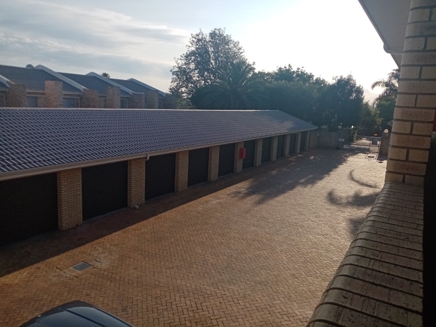 To Let 2 Bedroom Property for Rent in Dormehls Drift Western Cape